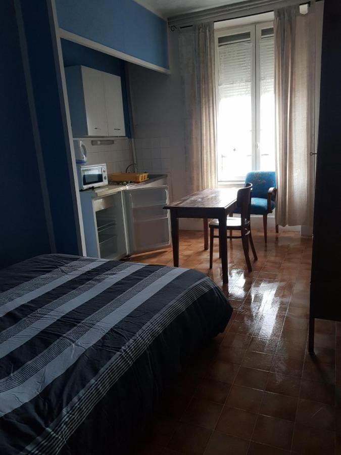 Les Hortensias Studio Rez De Chaussee Бурбонн-ле-Бен Экстерьер фото